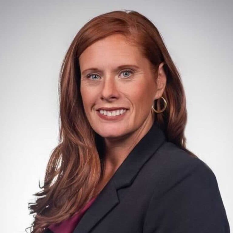 Headshot of Tina Hunter